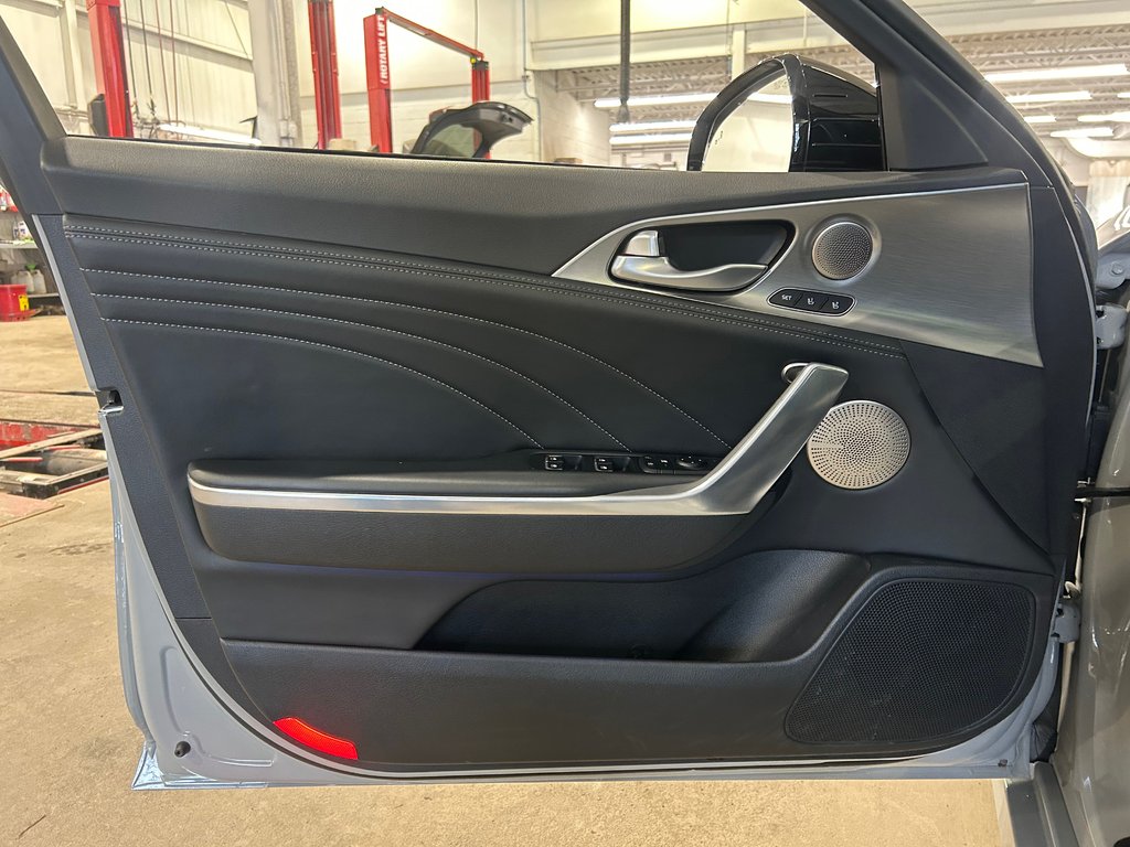 Kia Stinger GT ELITE, JAMAIS ACCIDENTÉ, AWD, CUIR, TOIT, V6 2023 à Mirabel, Québec - 9 - w1024h768px