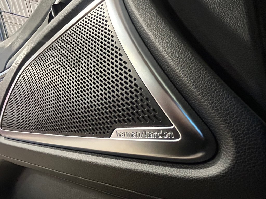 2023 Kia Telluride SX L, GPS, HUB, TOIT, AWD, 7 PASSAGERS in Mirabel, Quebec - 10 - w1024h768px