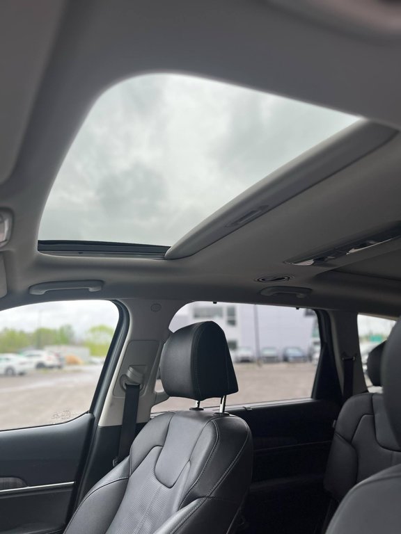 2023 Kia Telluride SX, 8 PASSAGERS, CUIR, TOIT, AWD, HITCH, GPS in Mirabel, Quebec - 19 - w1024h768px