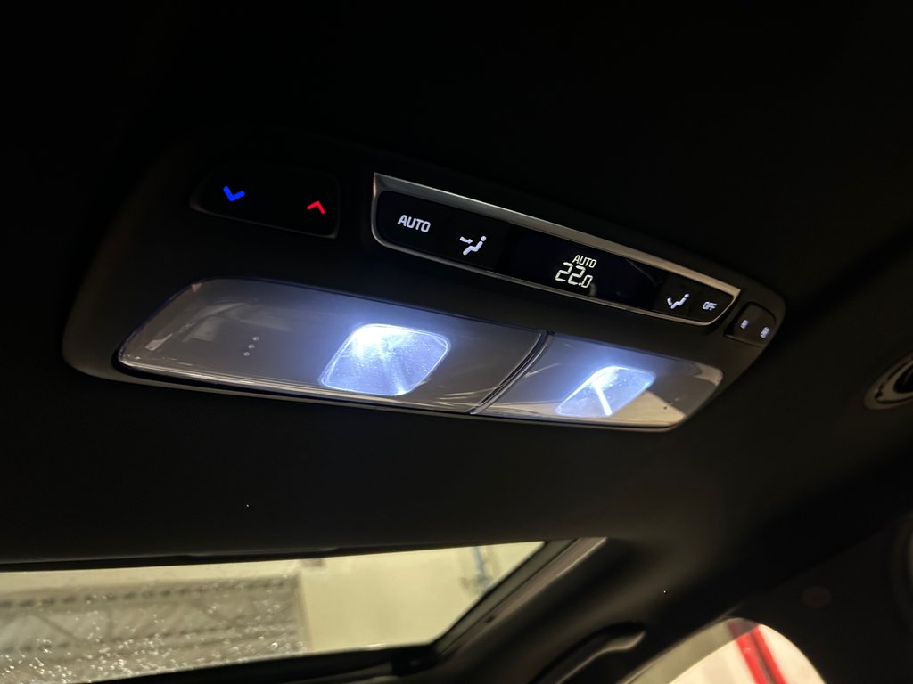 Kia Telluride X-LINE, JAMAIS ACCIDENTÉ, 7 PASSAGERS, CUIR, AWD 2024 à Mirabel, Québec - 43 - w1024h768px