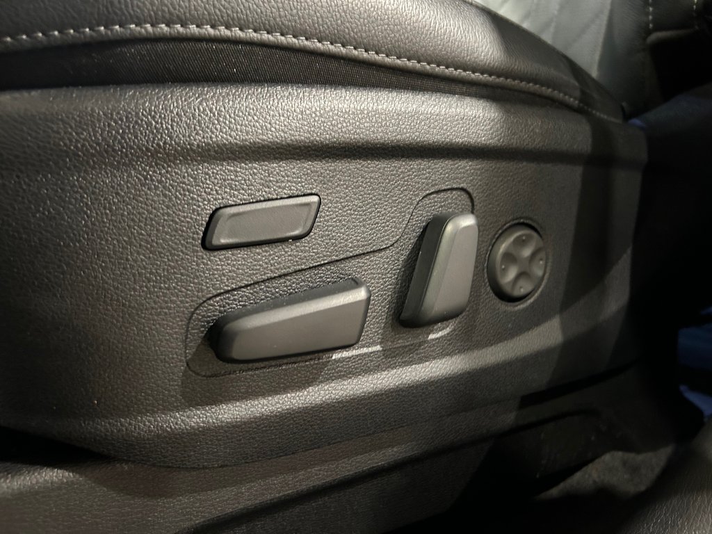 Kia Telluride X-LINE, JAMAIS ACCIDENTÉ, 7 PASSAGERS, CUIR, AWD 2024 à Mirabel, Québec - 11 - w1024h768px