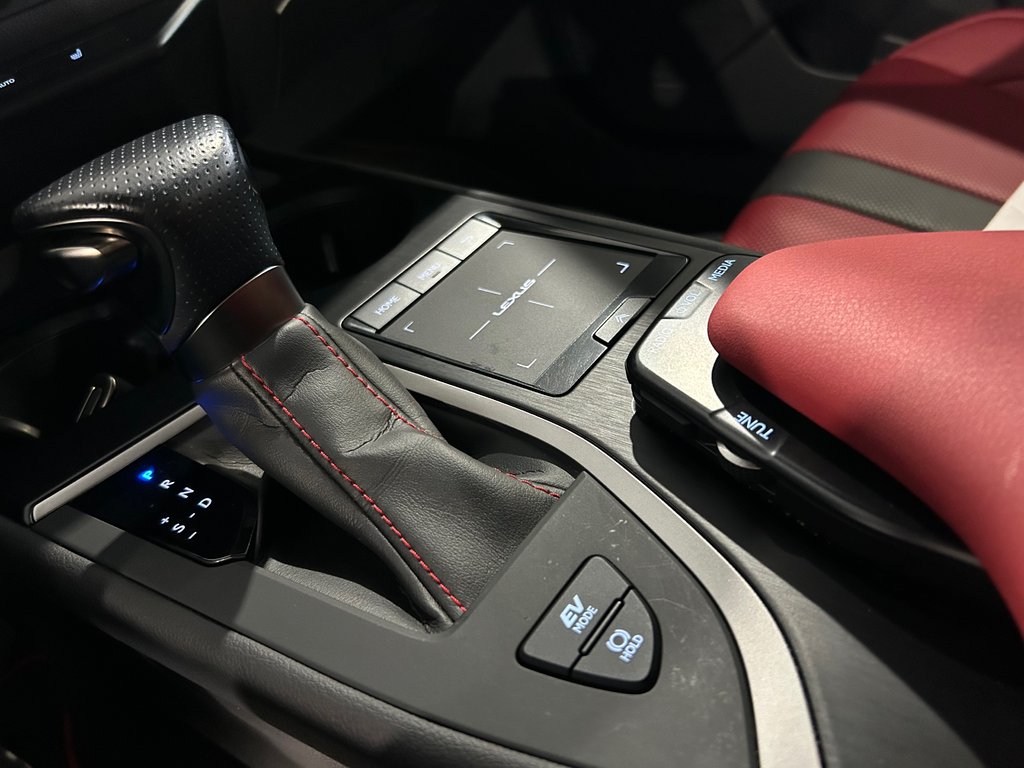 Lexus UX 250h, JAMAIS ACCIDENTÉ, FSPORT, CUIR, AWD 2021 à Mirabel, Québec - 24 - w1024h768px