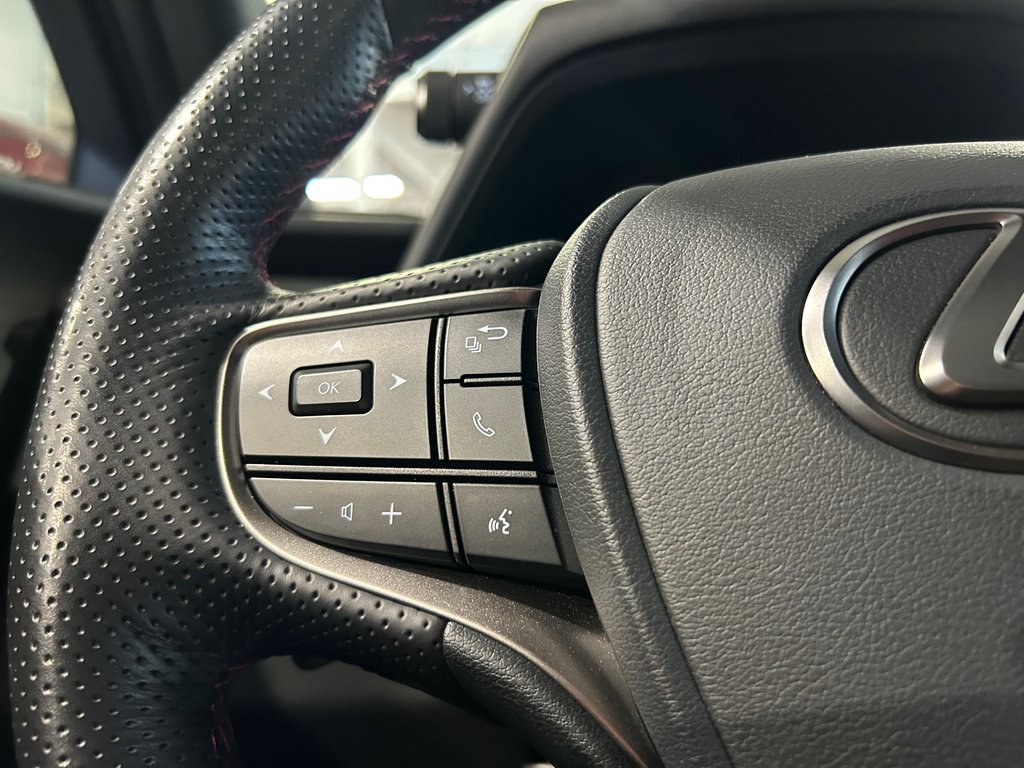 Lexus UX 250h, JAMAIS ACCIDENTÉ, FSPORT, CUIR, AWD 2021 à Mirabel, Québec - 18 - w1024h768px