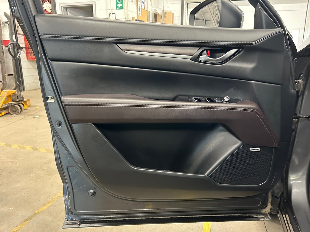 2021 Mazda CX-5 Signature, JAMAIS ACCIDENTÉ, 8 PNEUS, CUIR, TOIT in Mirabel, Quebec - 8 - w1024h768px