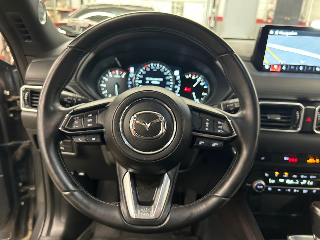 2021 Mazda CX-5 Signature, JAMAIS ACCIDENTÉ, 8 PNEUS, CUIR, TOIT in Mirabel, Quebec - 12 - w1024h768px