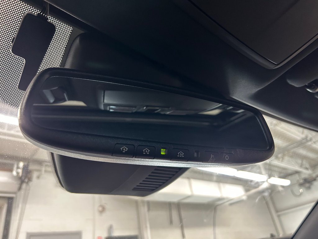 Mazda CX-9 Signature, 8 PNEUS, CUIR, TOIT, AWD, HITCH, MAGS 2017 à Mirabel, Québec - 26 - w1024h768px