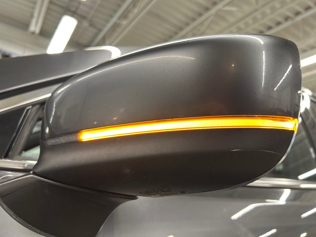 Mazda CX-9 Signature, 8 PNEUS, CUIR, TOIT, AWD, HITCH, MAGS 2017 à Mirabel, Québec - 15 - w1024h768px