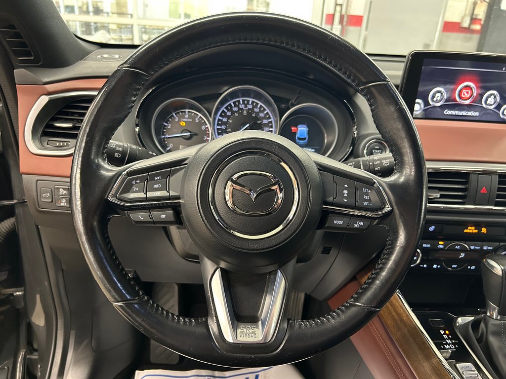 Mazda CX-9 Signature, 8 PNEUS, CUIR, TOIT, AWD, HITCH, MAGS 2017 à Mirabel, Québec - 11 - w1024h768px
