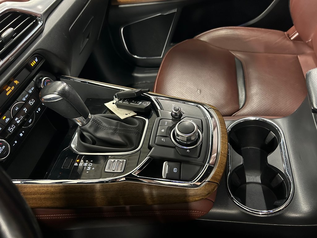 Mazda CX-9 Signature, 8 PNEUS, CUIR, TOIT, AWD, HITCH, MAGS 2017 à Mirabel, Québec - 20 - w1024h768px