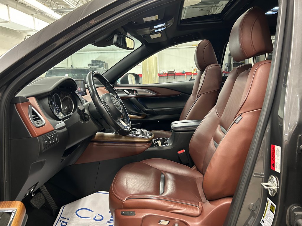 Mazda CX-9 Signature, 8 PNEUS, CUIR, TOIT, AWD, HITCH, MAGS 2017 à Mirabel, Québec - 9 - w1024h768px