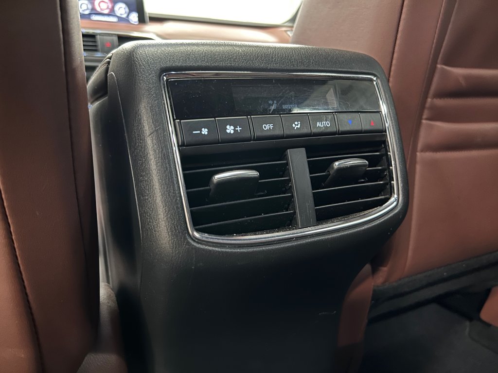 Mazda CX-9 Signature, 8 PNEUS, CUIR, TOIT, AWD, HITCH, MAGS 2017 à Mirabel, Québec - 33 - w1024h768px