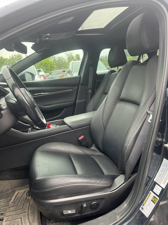 2021 Mazda 3 Sport GT, JAMAIS ACCIDENTÉ, 8 PNEUS, CUIR, TOIT in Mirabel, Quebec - 9 - w1024h768px