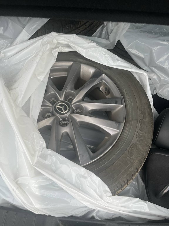 2021 Mazda 3 Sport GT, JAMAIS ACCIDENTÉ, 8 PNEUS, CUIR, TOIT in Mirabel, Quebec - 3 - w1024h768px