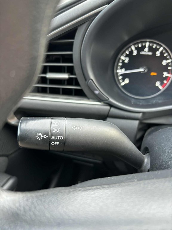 Mazda 3 Sport GX, JAMAIS ACCIDENTÉ, SIÈGES CHAUFFANTS 2021 à Mirabel, Québec - 19 - w1024h768px