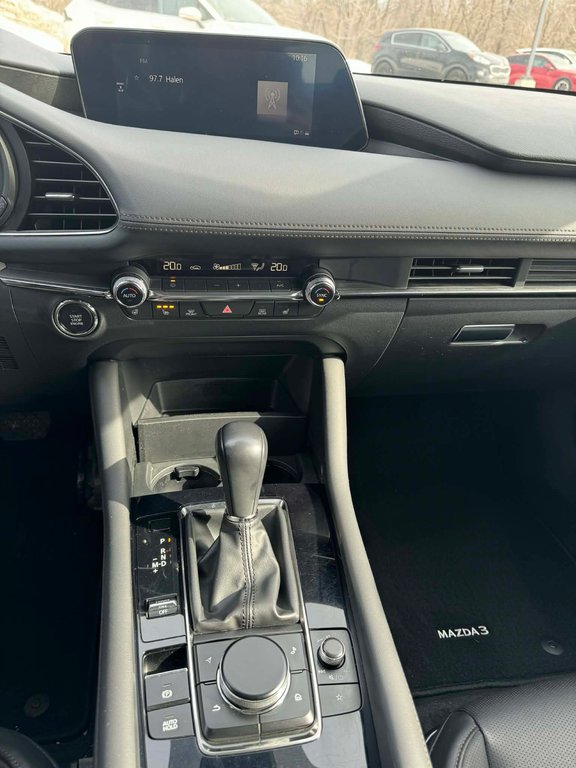Mazda 3 Sport GT, JAMAIS ACCIDENTÉ, 8 PNEUS, CUIR, TOIT, AWD 2023 à Mirabel, Québec - 9 - w1024h768px