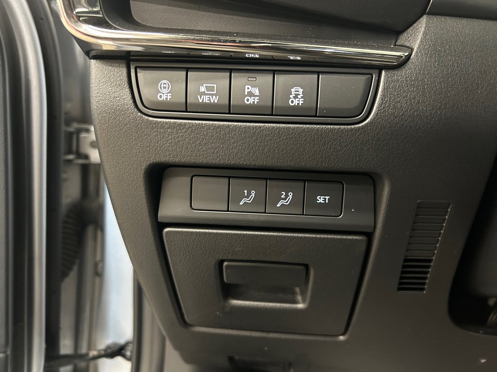 Mazda 3 Sport GT, JAMAIS ACCIDENTÉ, 8 PNEUS, CUIR, TOIT, AWD 2023 à Mirabel, Québec - 26 - w1024h768px