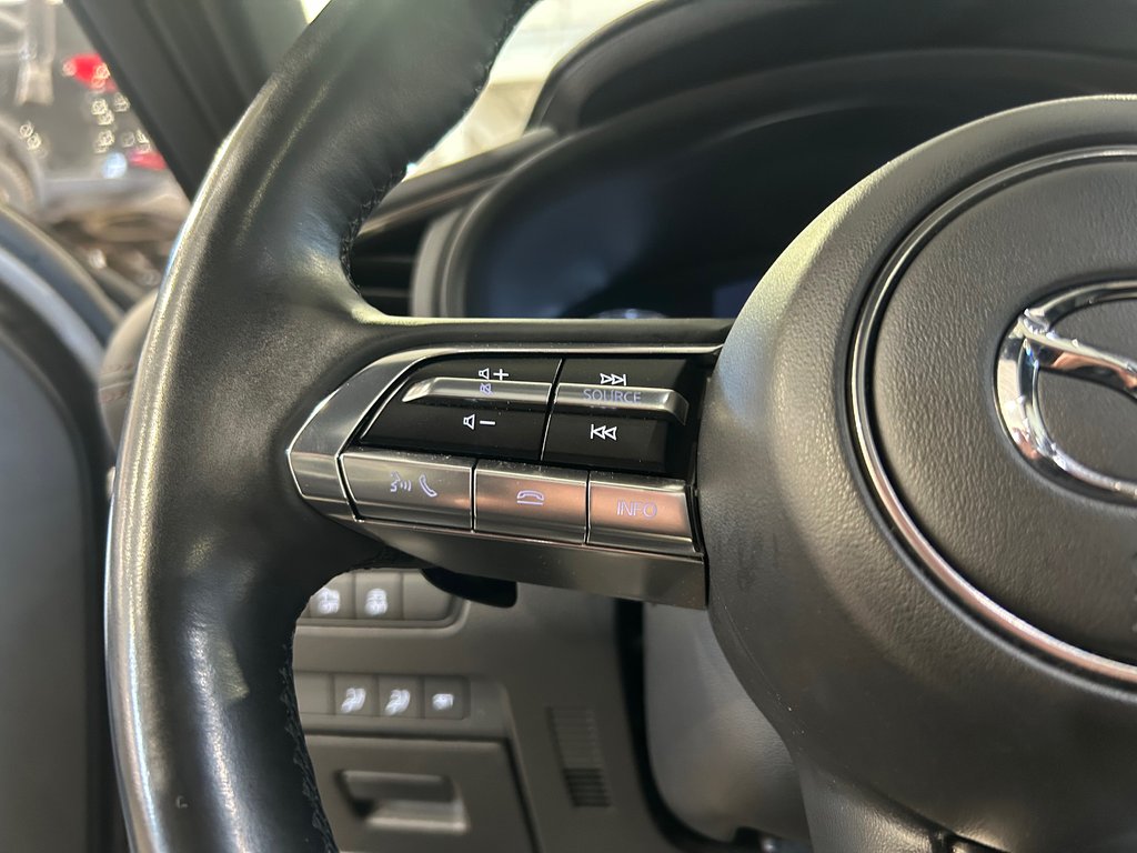 Mazda 3 Sport GT, JAMAIS ACCIDENTÉ, 8 PNEUS, CUIR, TOIT, AWD 2023 à Mirabel, Québec - 18 - w1024h768px