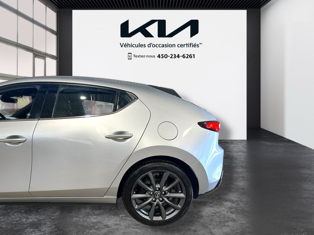 Mazda 3 Sport GT, JAMAIS ACCIDENTÉ, 8 PNEUS, CUIR, TOIT, AWD 2023 à Mirabel, Québec - 30 - w1024h768px