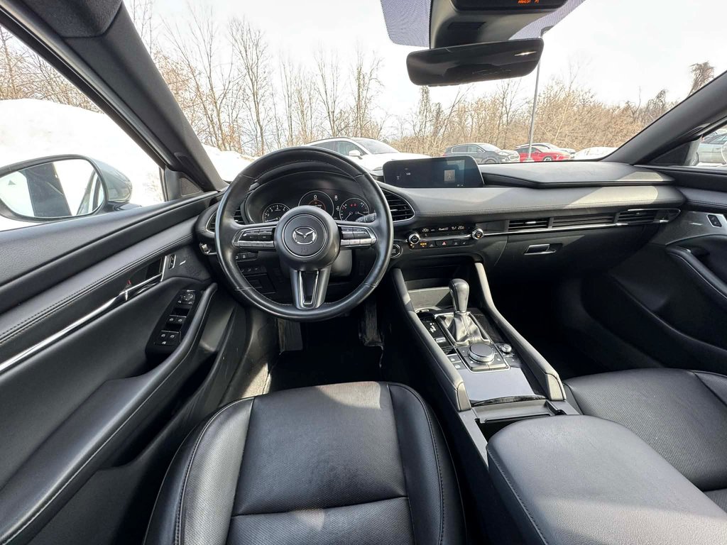 Mazda 3 Sport GT, JAMAIS ACCIDENTÉ, 8 PNEUS, CUIR, TOIT, AWD 2023 à Mirabel, Québec - 4 - w1024h768px