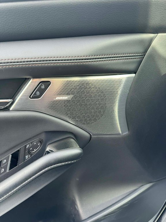 Mazda 3 Sport GT, JAMAIS ACCIDENTÉ, 8 PNEUS, CUIR, TOIT, AWD 2023 à Mirabel, Québec - 7 - w1024h768px