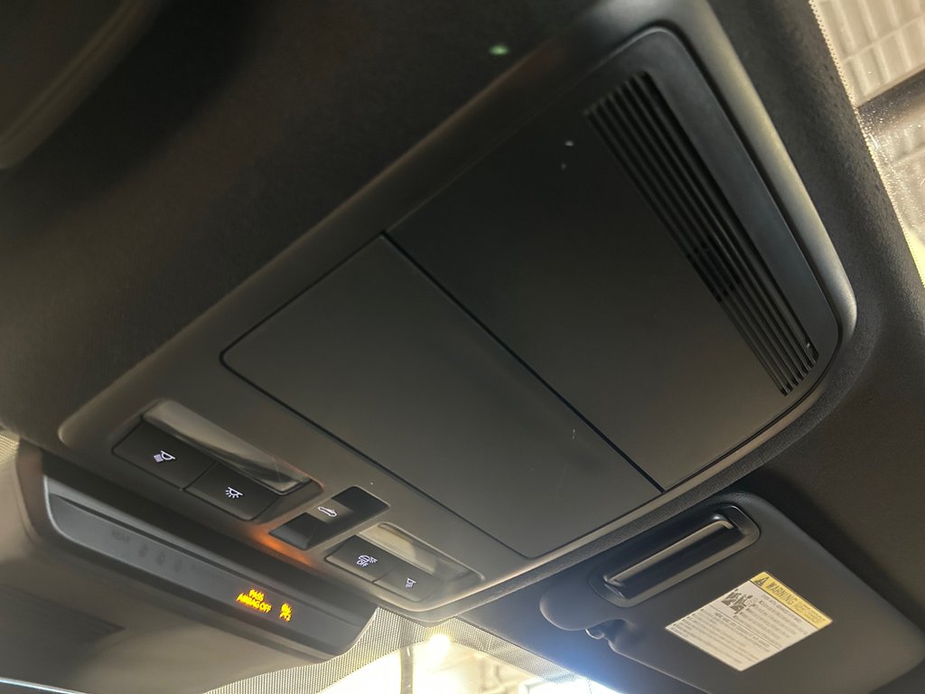 Mazda 3 Sport GT, JAMAIS ACCIDENTÉ, 8 PNEUS, CUIR, TOIT, AWD 2023 à Mirabel, Québec - 28 - w1024h768px