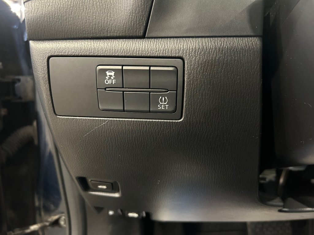 2017 Mazda 3 SE, JAMAIS ACCIDENTÉ, CUIR, AUTOMATIQUE in Mirabel, Quebec - 21 - w1024h768px