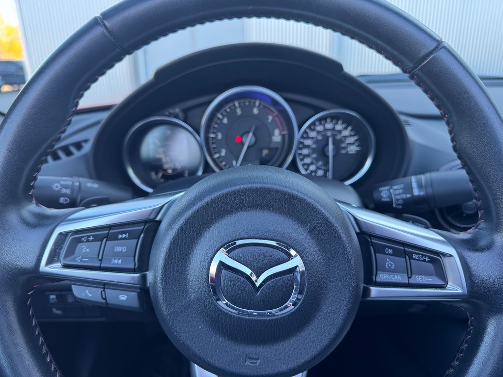 Mazda MX-5 GS, JAMAIS ACCIDENTÉ, AUTOMATIQUE, 3M AVANT 2017 à Mirabel, Québec - 8 - w1024h768px