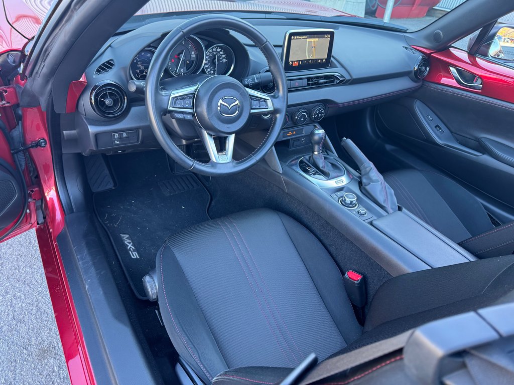 Mazda MX-5 GS, JAMAIS ACCIDENTÉ, AUTOMATIQUE, 3M AVANT 2017 à Mirabel, Québec - 6 - w1024h768px