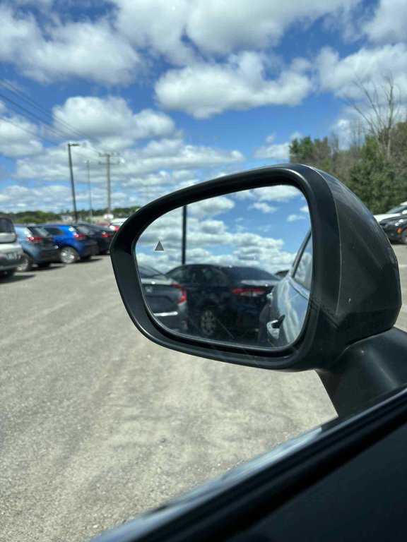 Mitsubishi Outlander ES, JAMAIS ACCIDENTÉ, 8 PNEUS, AWD 2022 à Mirabel, Québec - 13 - w1024h768px