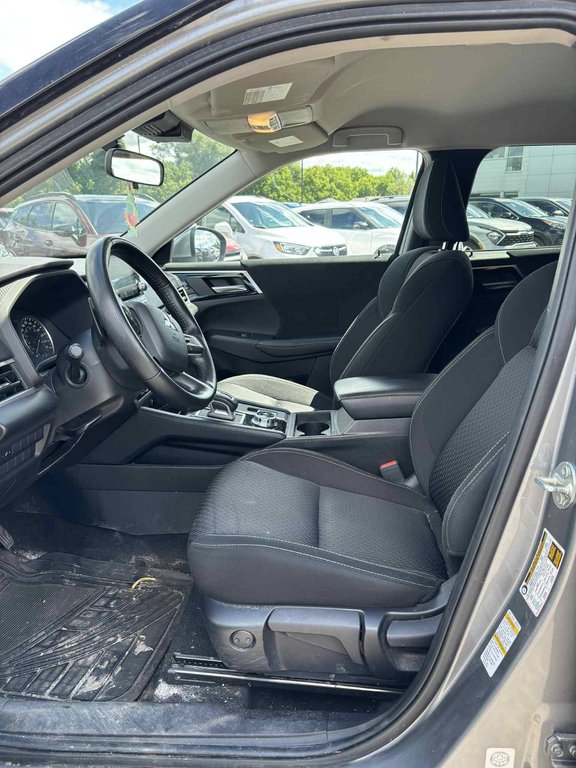 Mitsubishi Outlander ES, JAMAIS ACCIDENTÉ, 8 PNEUS, AWD 2022 à Mirabel, Québec - 7 - w1024h768px