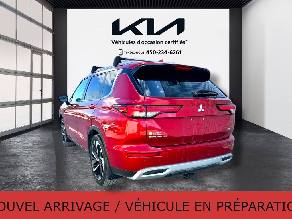 2023 Mitsubishi OUTLANDER SE S-AWC in Mirabel, Quebec - 3 - w1024h768px