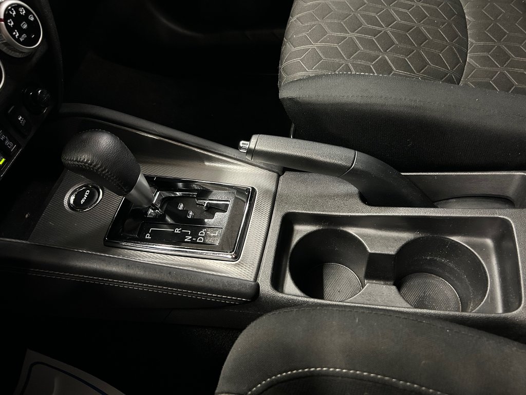 2020 Mitsubishi RVR ES, JAMAIS ACCIDENTÉ, AWD, SIÈGES CHAUFFANTS in Mirabel, Quebec - 17 - w1024h768px