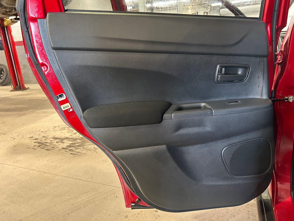 2020 Mitsubishi RVR ES, JAMAIS ACCIDENTÉ, AWD, SIÈGES CHAUFFANTS in Mirabel, Quebec - 22 - w1024h768px