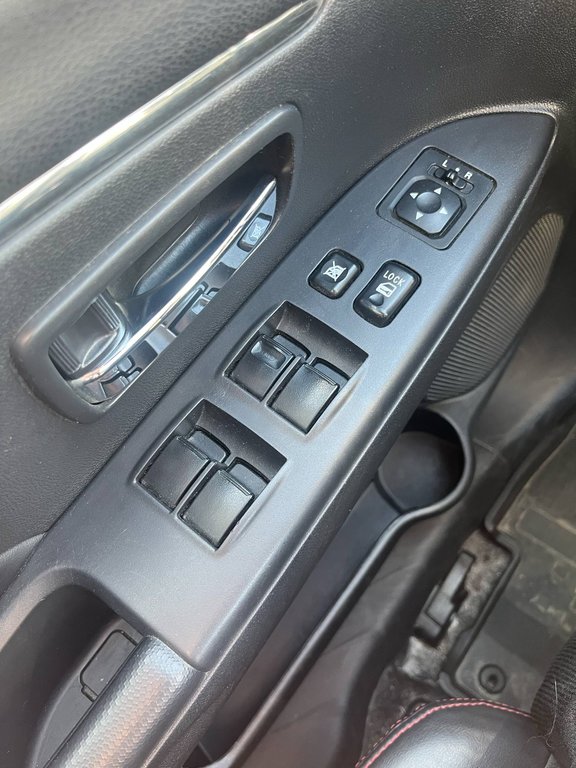 2020 Mitsubishi RVR SEL, JAMAIS ACCIDENTÉ, AWD, CUIR, MAGS in Mirabel, Quebec - 7 - w1024h768px