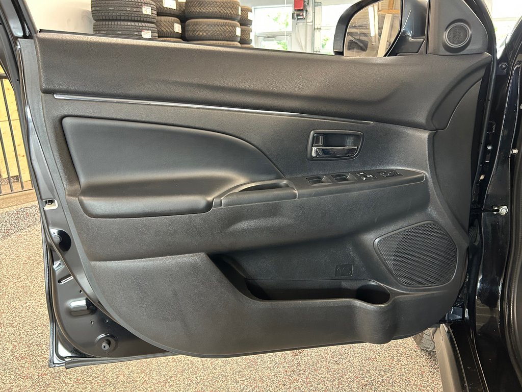 Mitsubishi RVR SEL, JAMAIS ACCIDENTÉ, AWD, CUIR, MAGS 2020 à Mirabel, Québec - 8 - w1024h768px