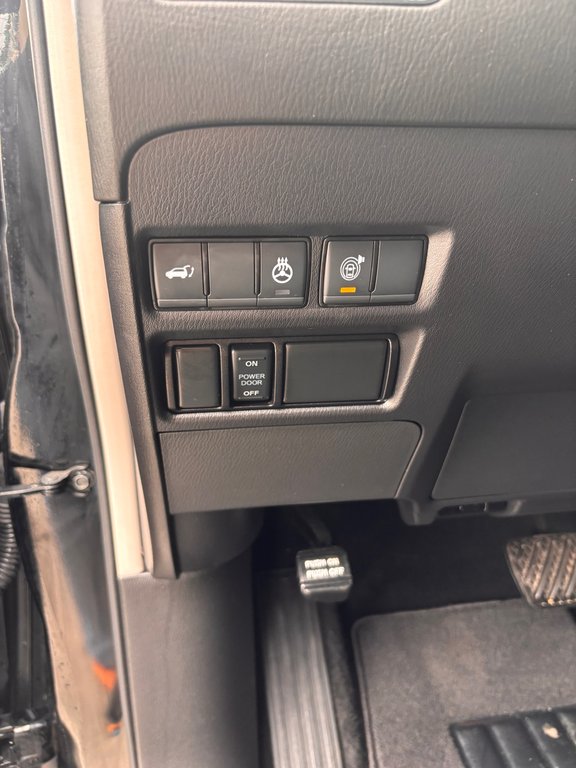 2023 Nissan Armada Platinum, JAMAIS ACCIDENTÉ, 7 PASSAGERS, TV in Mirabel, Quebec - 29 - w1024h768px