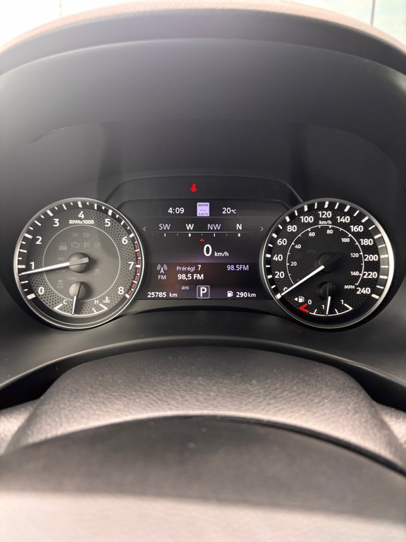 2023 Nissan Armada Platinum, JAMAIS ACCIDENTÉ, 7 PASSAGERS, TV in Mirabel, Quebec - 13 - w1024h768px