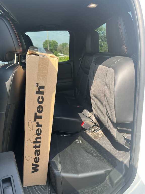 Nissan Frontier PRO-4X, JAMAIS ACCIDENTÉ, CUIR, TOIT, HITCH, 4X4 2023 à Mirabel, Québec - 28 - w1024h768px