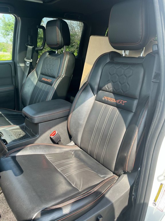 Nissan Frontier PRO-4X, JAMAIS ACCIDENTÉ, CUIR, TOIT, HITCH, 4X4 2023 à Mirabel, Québec - 10 - w1024h768px