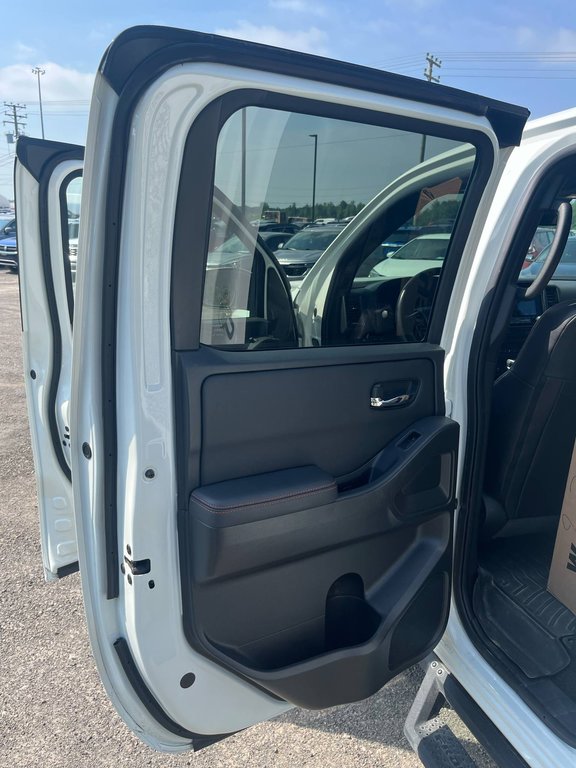 Nissan Frontier PRO-4X, JAMAIS ACCIDENTÉ, CUIR, TOIT, HITCH, 4X4 2023 à Mirabel, Québec - 26 - w1024h768px