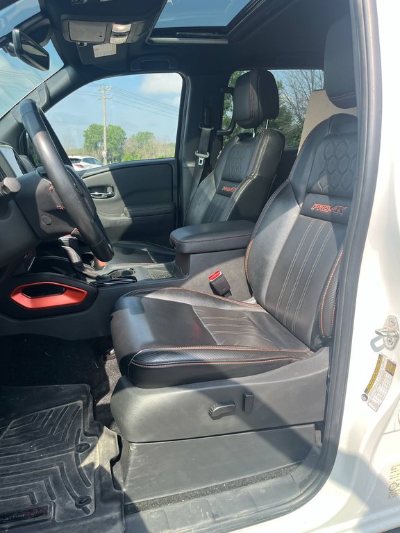 Nissan Frontier PRO-4X, JAMAIS ACCIDENTÉ, CUIR, TOIT, HITCH, 4X4 2023 à Mirabel, Québec - 9 - w1024h768px