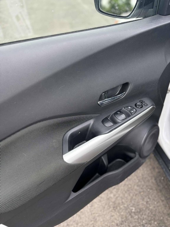 Nissan Kicks SV, JAMAIS ACCIDENTÉ, 8 PNEUS ET 8 MAGS, A/C 2020 à Mirabel, Québec - 7 - w1024h768px