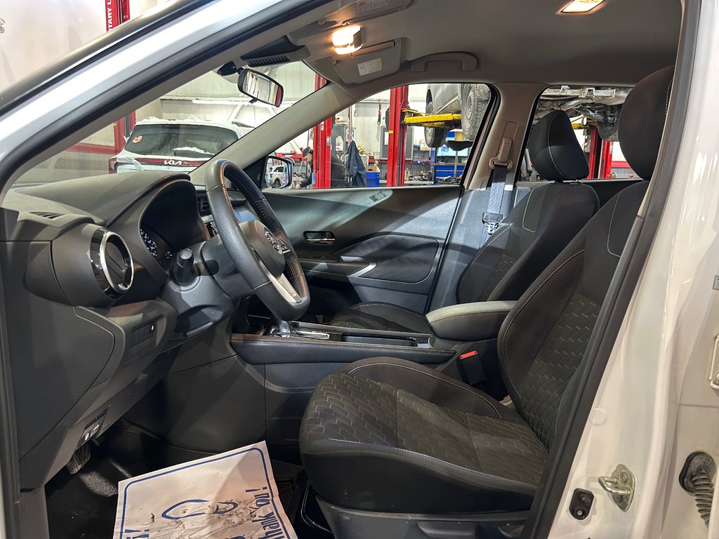 Nissan Kicks SV, 8 PNEUS, JAMAIS ACCIDENTÉ, SIÈGES CHAUFFANTS 2021 à Mirabel, Québec - 9 - w1024h768px