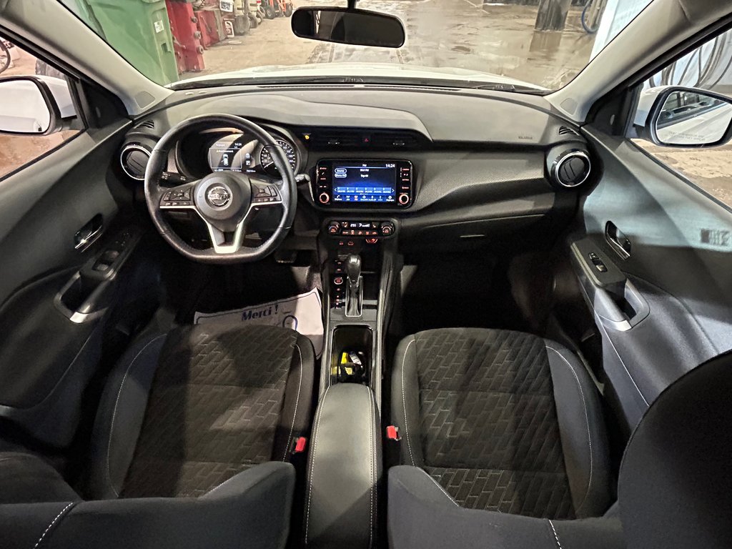 Nissan Kicks SV, 8 PNEUS, JAMAIS ACCIDENTÉ, SIÈGES CHAUFFANTS 2021 à Mirabel, Québec - 3 - w1024h768px