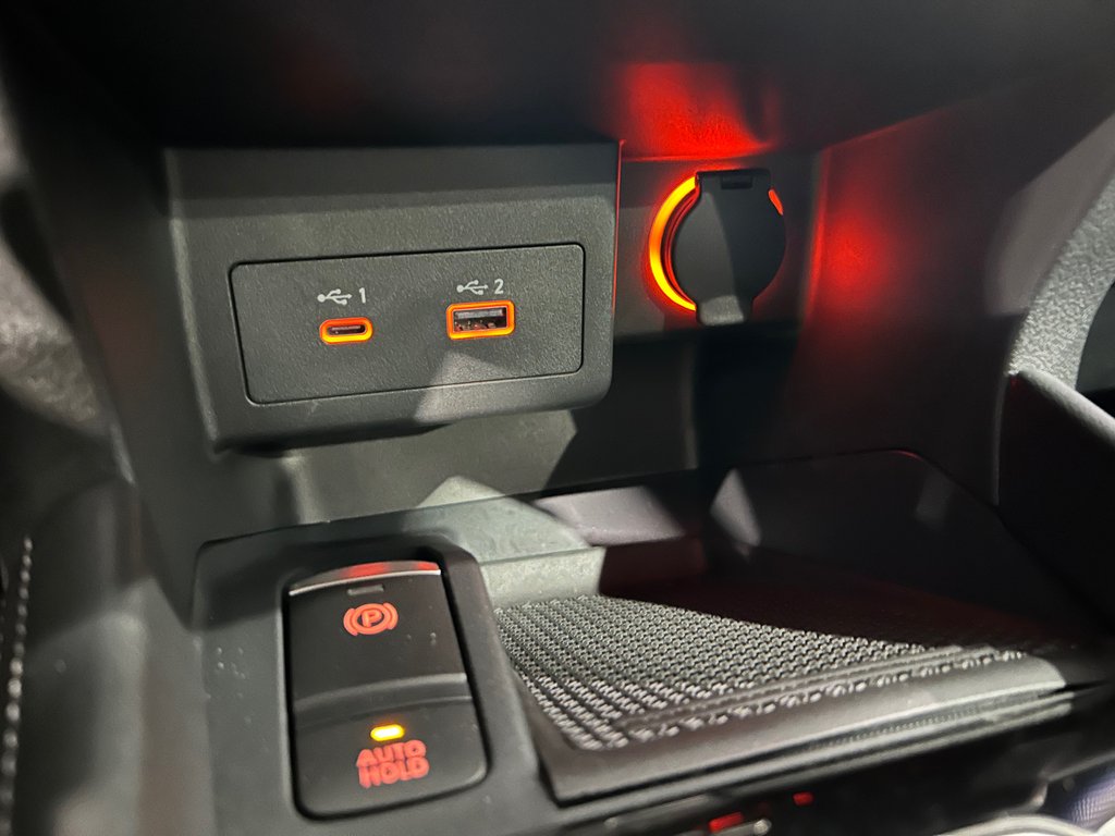 Nissan Kicks SV, JAMAIS ACCIDENTÉ, 8 PNEUS, SIÈGES CHAUFFANTS 2024 à Mirabel, Québec - 22 - w1024h768px