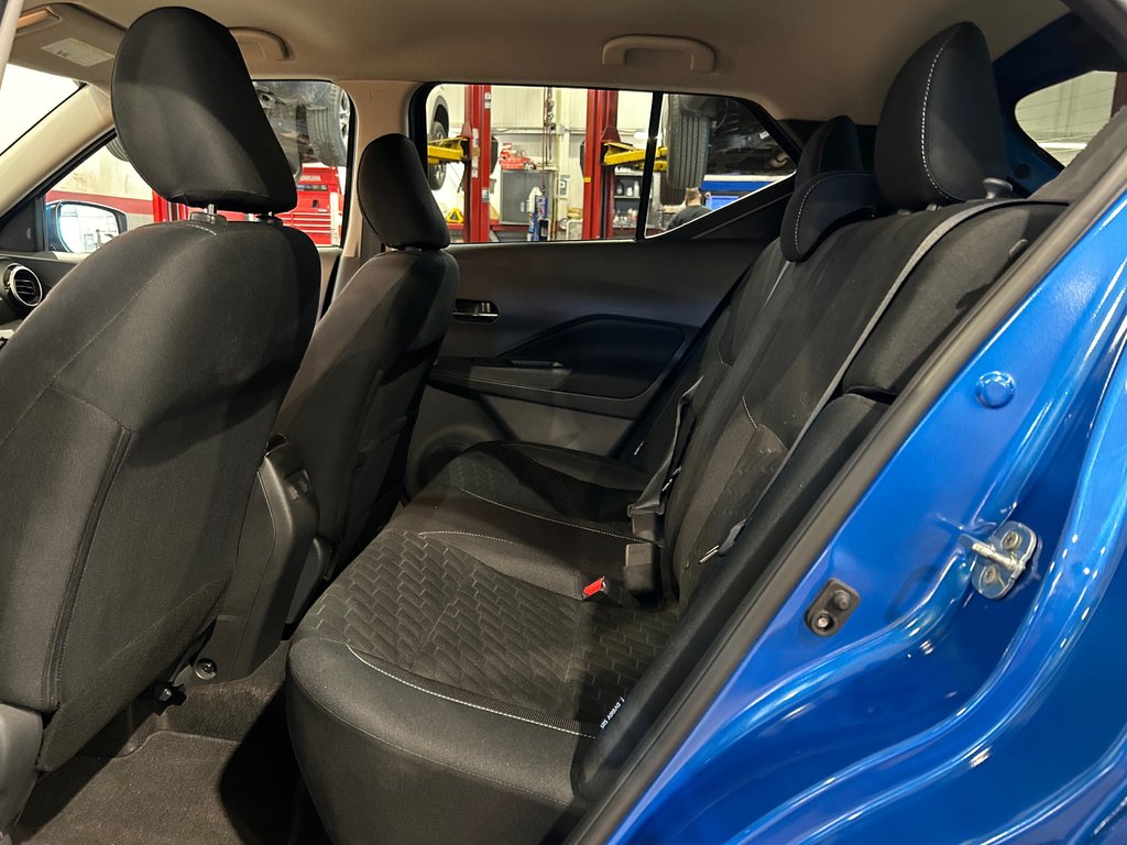 Nissan Kicks SV, JAMAIS ACCIDENTÉ, 8 PNEUS, SIÈGES CHAUFFANTS 2024 à Mirabel, Québec - 27 - w1024h768px