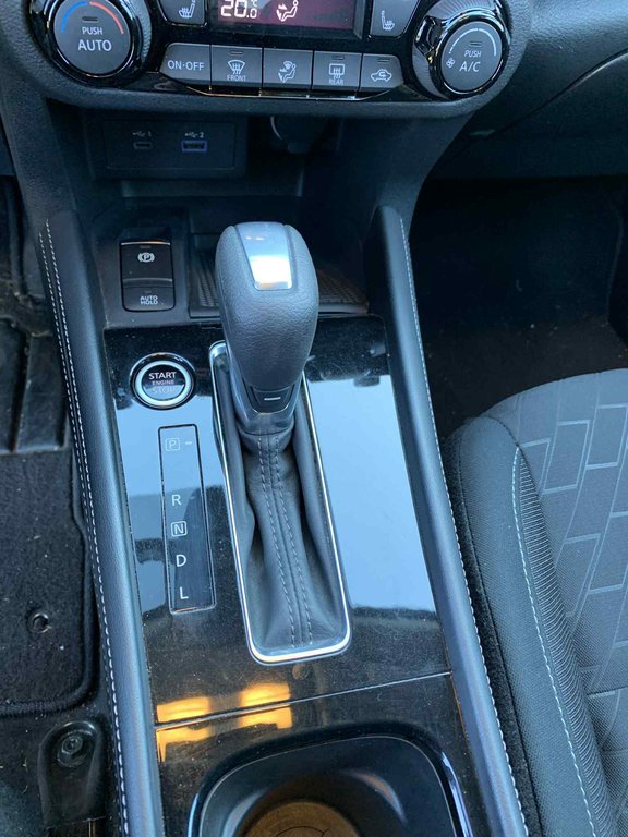 Nissan Kicks SV, JAMAIS ACCIDENTÉ, 8 PNEUS, SIÈGES CHAUFFANTS 2024 à Mirabel, Québec - 15 - w1024h768px