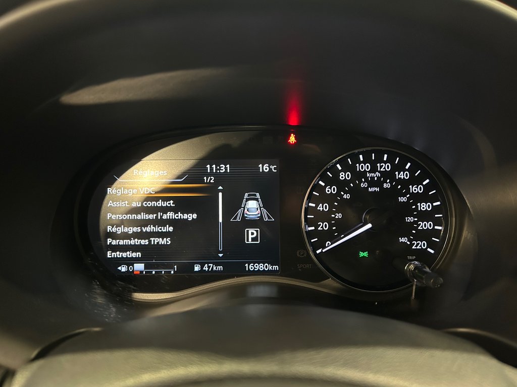 Nissan Kicks SV, JAMAIS ACCIDENTÉ, 8 PNEUS, SIÈGES CHAUFFANTS 2024 à Mirabel, Québec - 12 - w1024h768px