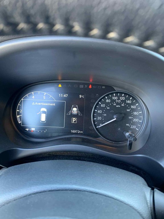 Nissan Kicks SV, JAMAIS ACCIDENTÉ, 8 PNEUS, SIÈGES CHAUFFANTS 2024 à Mirabel, Québec - 9 - w1024h768px