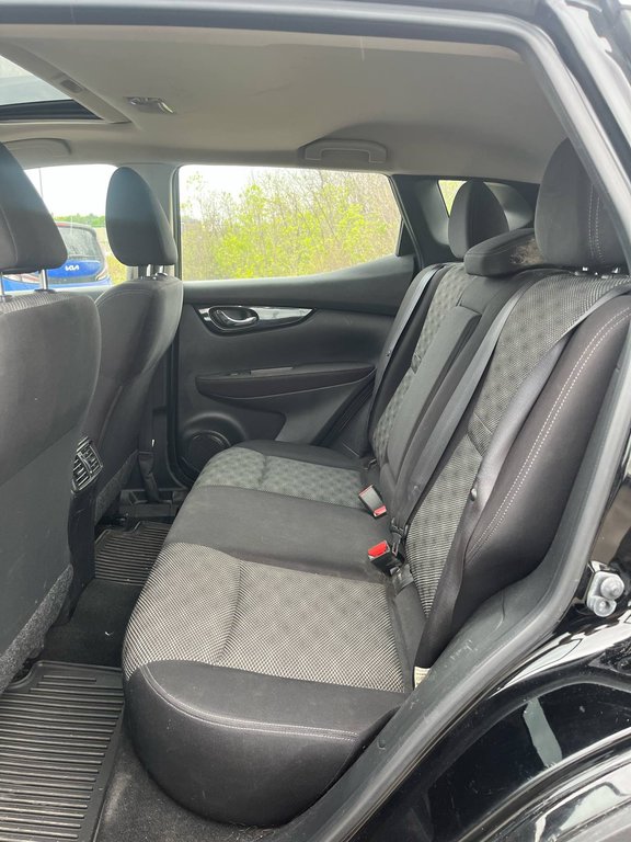 Nissan Qashqai SV, AWD, TOIT, SIÈGES CHAUFFANTS, MAGS 2019 à Mirabel, Québec - 19 - w1024h768px
